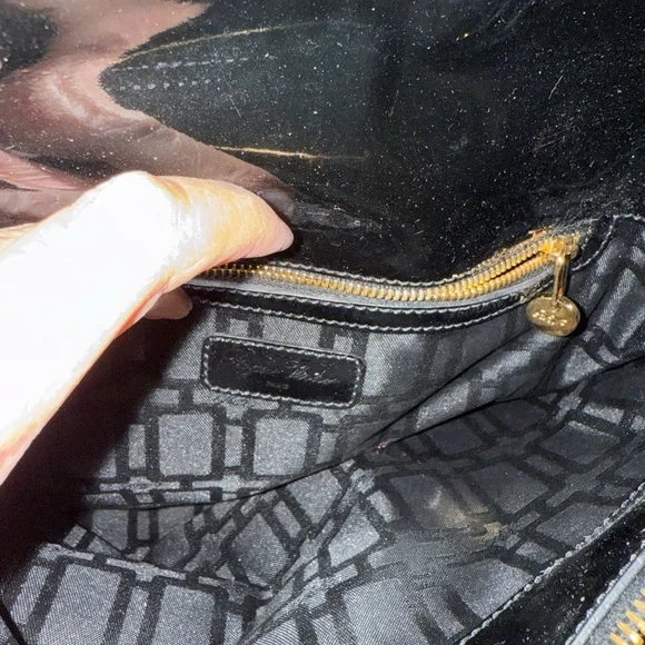 Roger Vivier Black Patent Leather Tote Bag - Picture 3 of 5